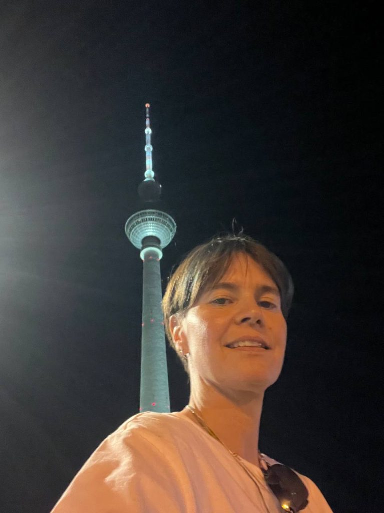 Here we see Yeşim grinning in front of the Berlin TV tower.